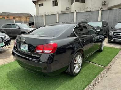 A picture of Lexus hybrid partly first body 2008 model Preowned 4 9m