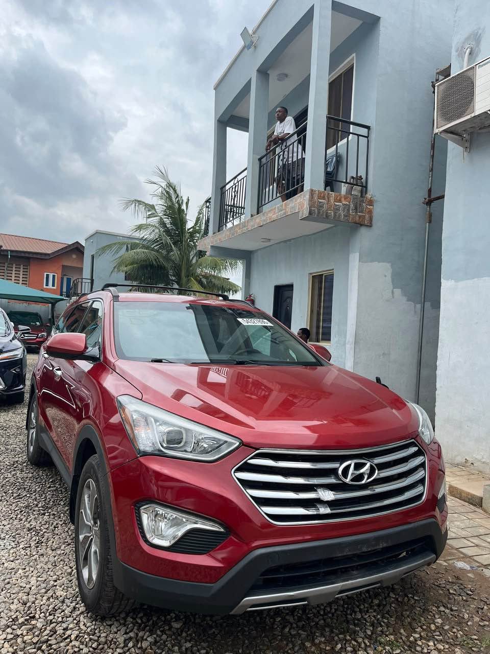 A picture of Hyundai SantaFe 2014