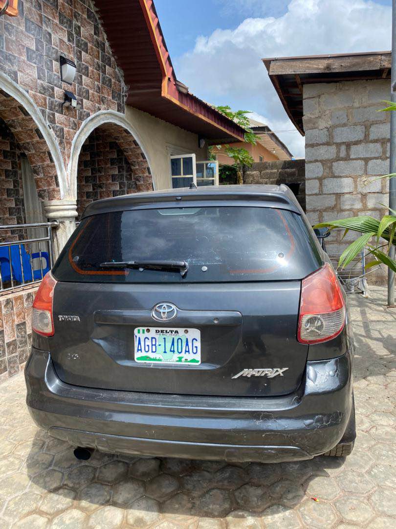 A picture of Toyota matrix
