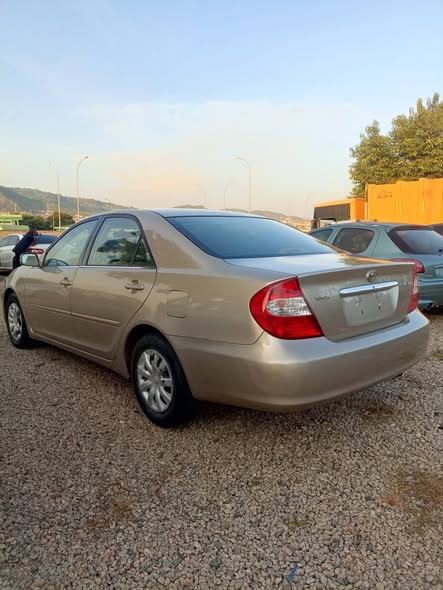 A picture of Direct Belgium 2003 Toyota camry