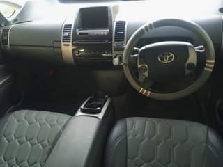 A picture of Toyota prius unawasha unaondoka Injin ndogo c 1290 Full ac