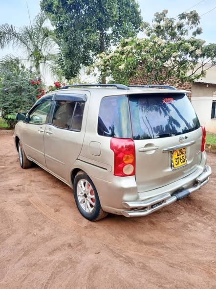 A picture of Available Uhs 12m 0702549830