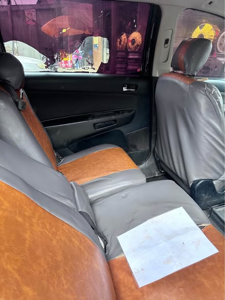 A picture of Toyota wish 10m