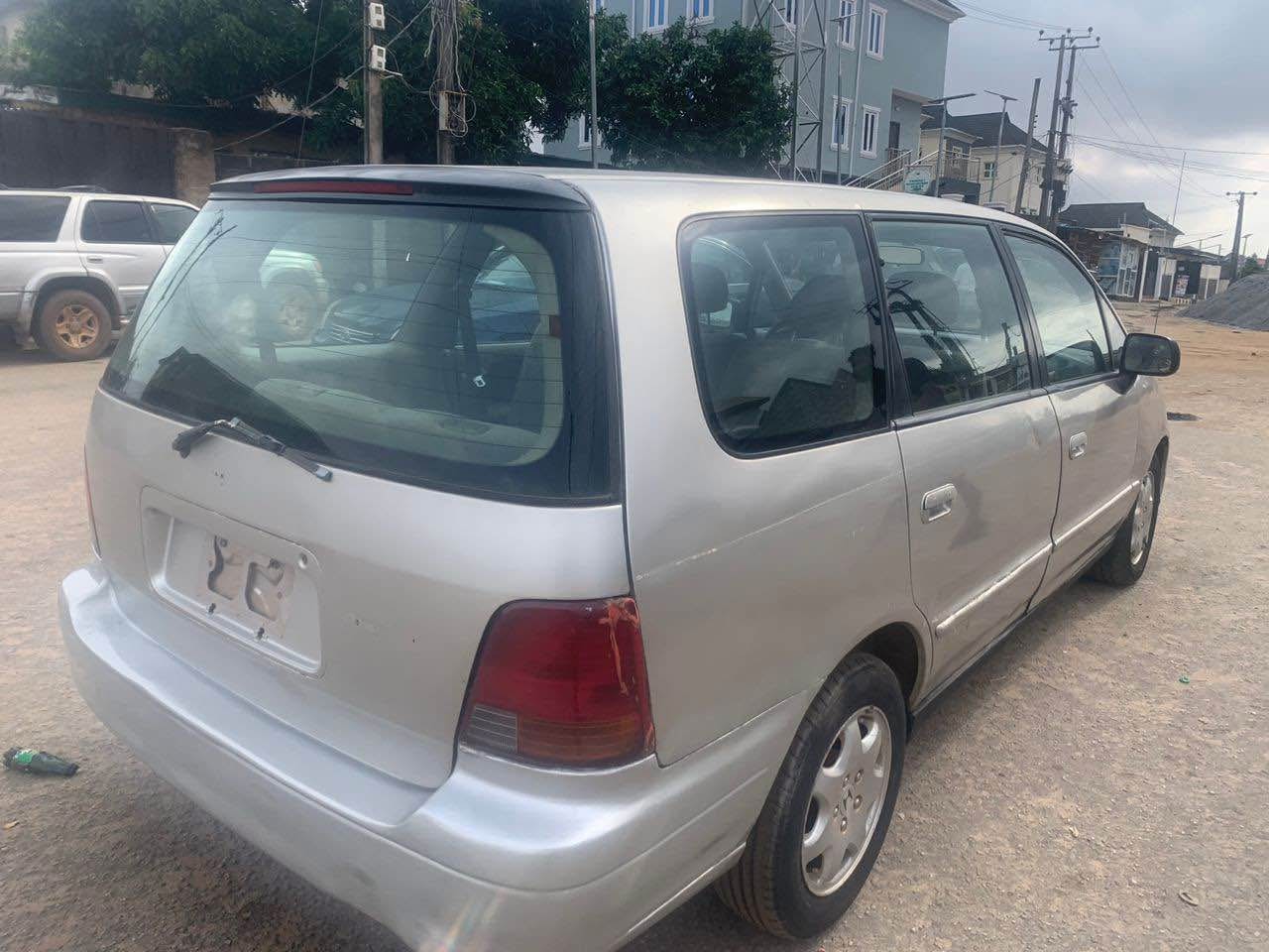 A picture of Honda Odeyssy 2000 08039538695