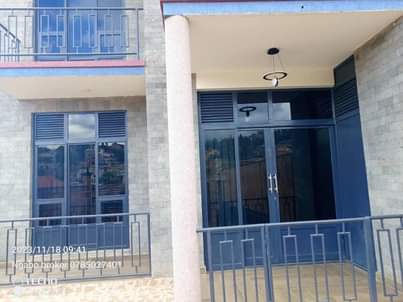 A picture of House for rent gisozi main road rent 300k 0781680881 seuf