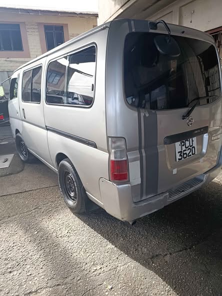 nissan e25
