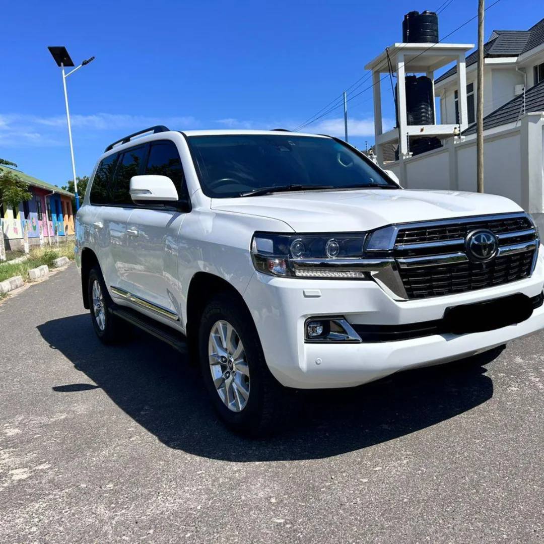 A picture of Price 270M Contact 0712827933 TOYOTA L CRUISER VXR 2020 Well