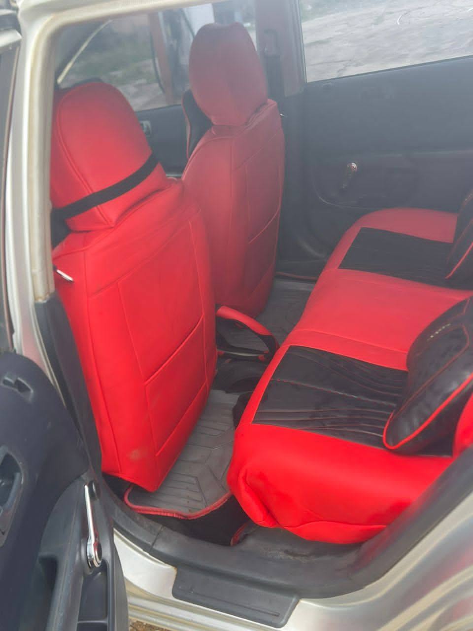 A picture of REGISTERED HONDA CIVIC COUPE 2005