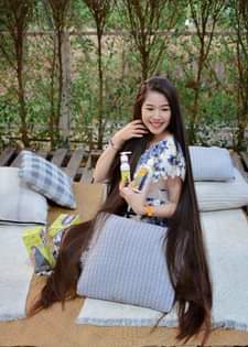 A picture of Zafran hair growth therapy oil