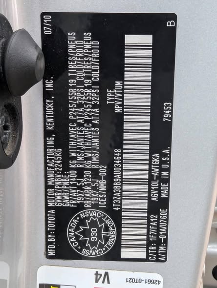 A picture of Toyota venza v4 2011