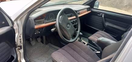 A picture of Mercedes Benz 190E