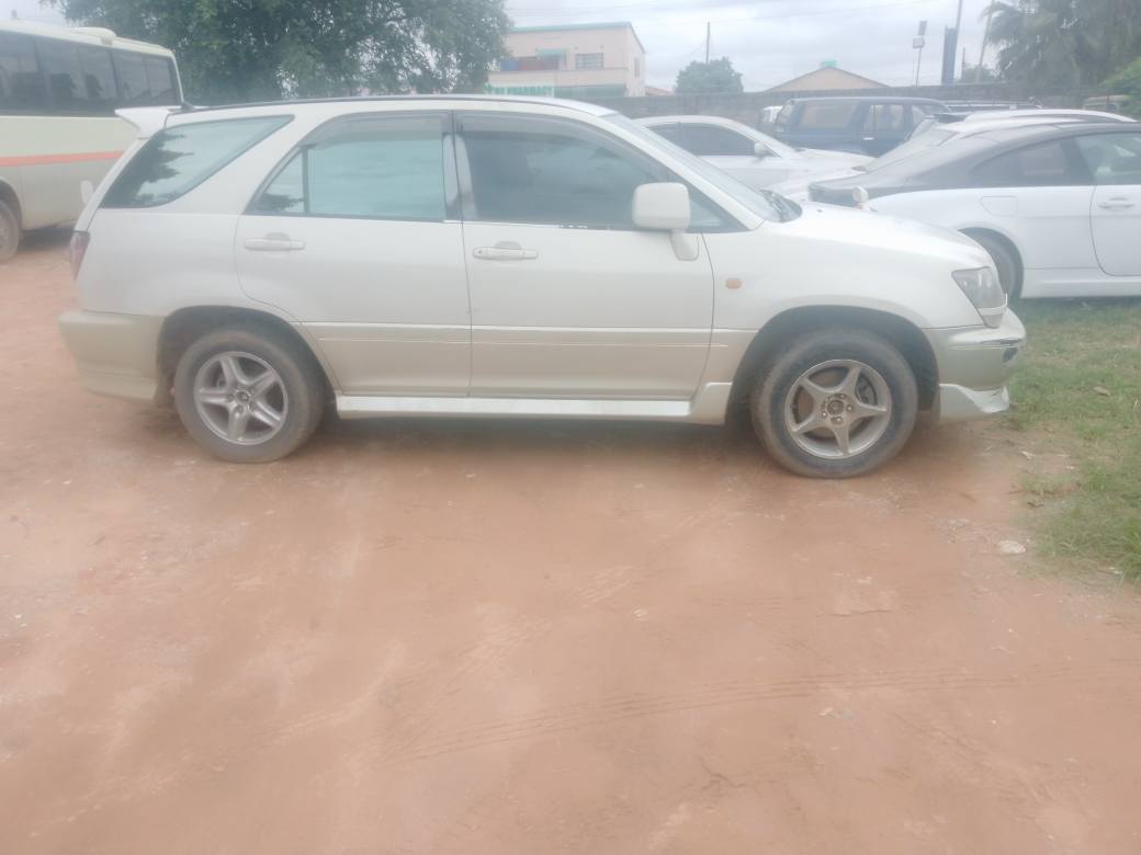 toyota harrier