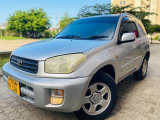 A picture of ToYOTA RAV 4 INAUZWA