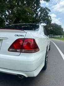 A picture of TOYOTA CROWN ATHRLET