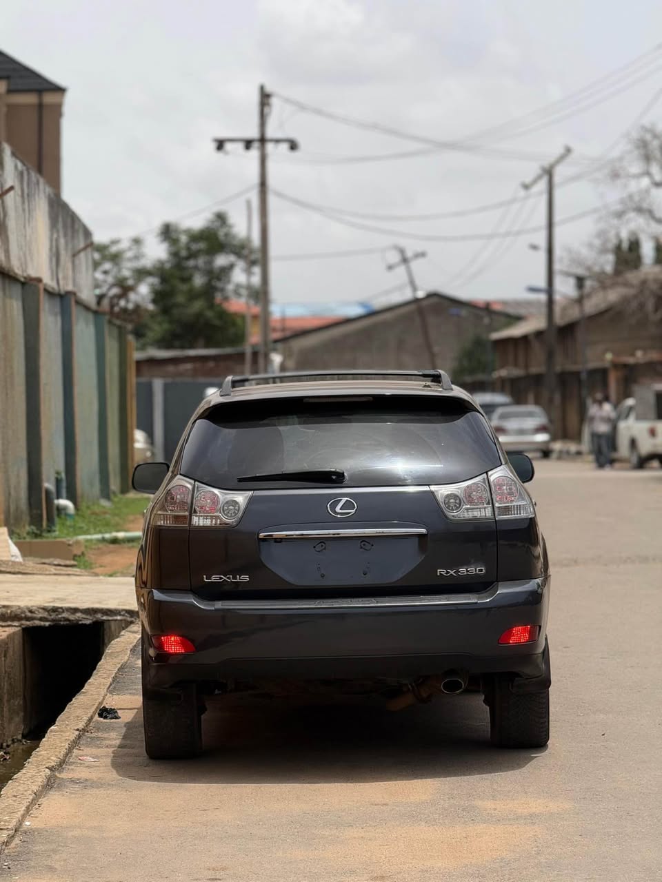 A picture of Lexus Rx330