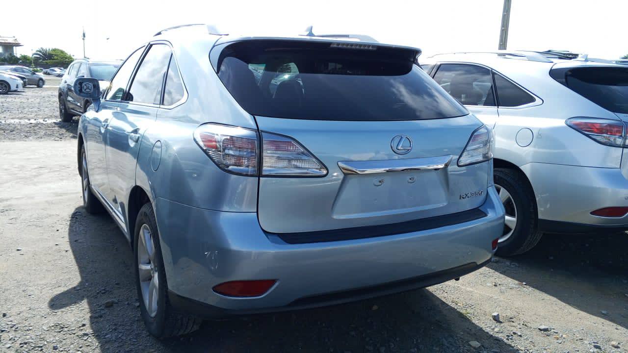 A picture of Direct Belgium Rx350 2011 model Fullest option Everything is still