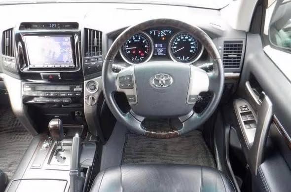 A picture of Toyota v8