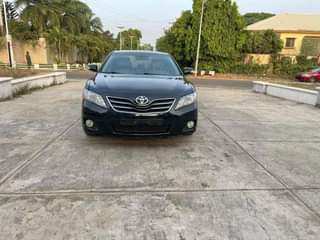 A picture of 2011 TOYOTA CAMRY