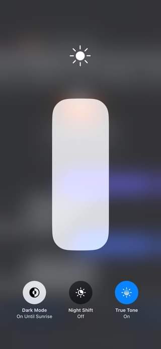 A picture of Iphone XR