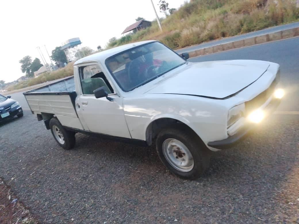 A picture of 1998 Peugeot 206