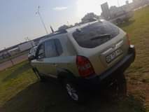 A picture of Hyundai Tucson 2.0l start n go good condition call Seke