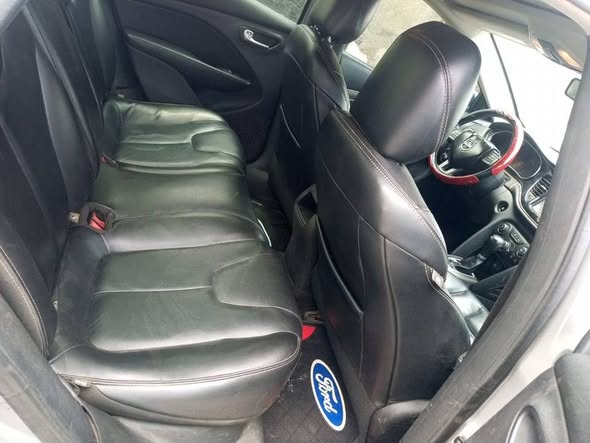 A picture of dodge dart 2014 08103497110