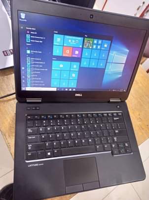 A picture of Dell laptop