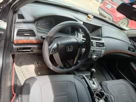 A picture of Honda crosstour 2001