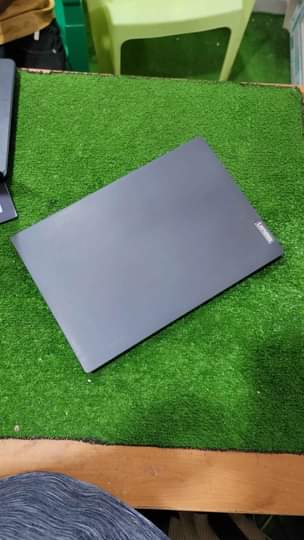 A picture of Core i5 10th generation