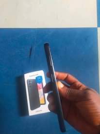 A picture of Samsung A14 also allow swap Samsung only