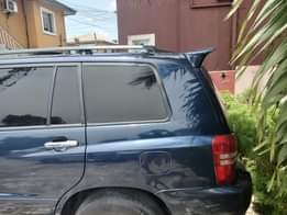 A picture of 2005 Toyota highlander Belgium grade Silent engine Perfect transmission Ac