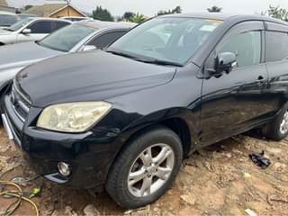 A picture of Toyota Vehicle Toyota RAV4