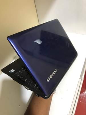 A picture of Kwa unae hitaji laptop ya kuanzia 125 000tsh kuendelea tupigie