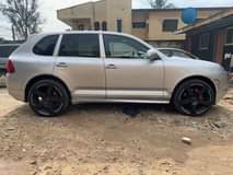 A picture of 2006 Porsche Cayenne Es