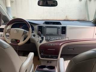 A picture of 2013 SIENNA LIMITED