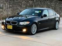 A picture of Bmw 3 series on sale chases usajili ni bure kabisa