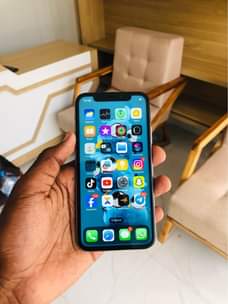 A picture of IPHONE X