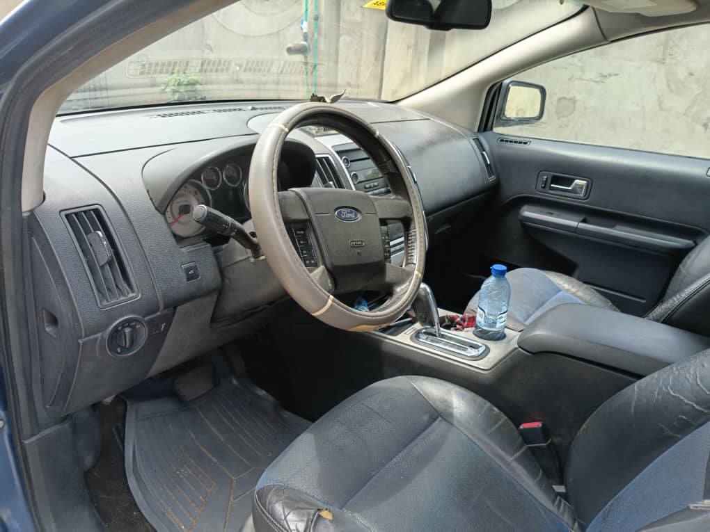 A picture of Ford edge 08123451380