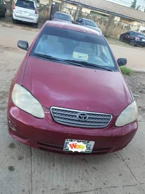 A picture of Distress alert Toyota Corolla Engine and gear untempered Excellent AC