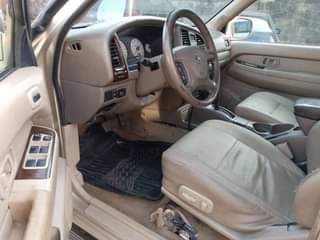 A picture of 2002 Nissan Pathfinder