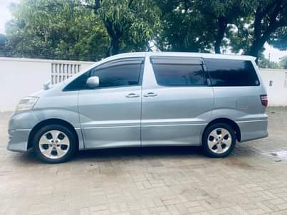 toyota alphard