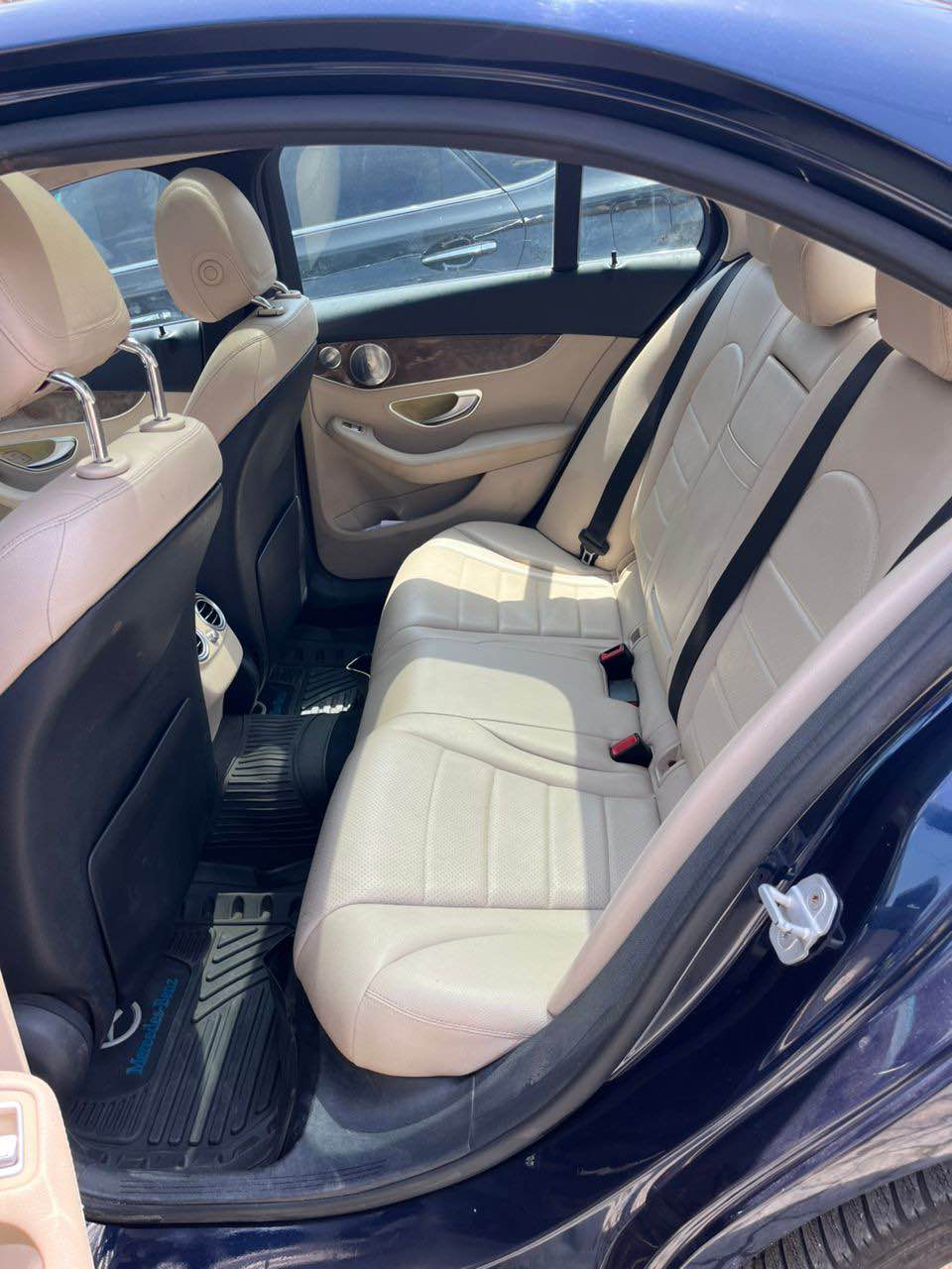 A picture of Mercedes c300 2015