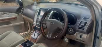 A picture of Toyota Harreir