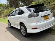 A picture of Toyota harrier