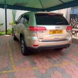 A picture of JEEP GRAND CHEROKEE