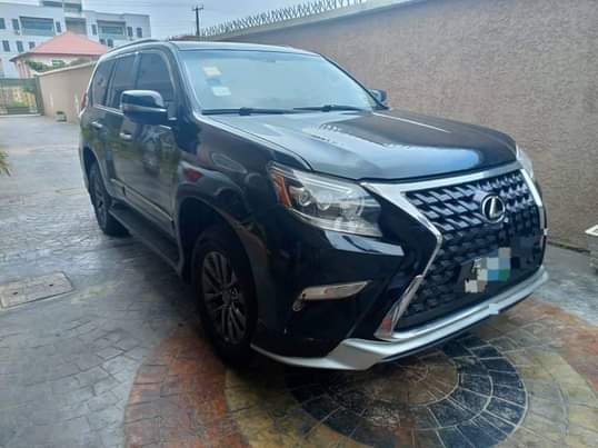A picture of Gx 460 2010 registered awoof deal very clear first body