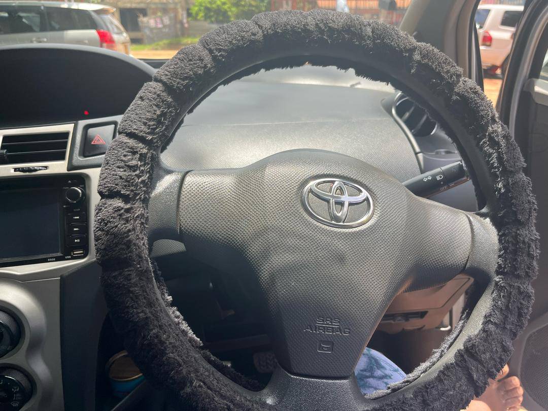 A picture of toyota vitz