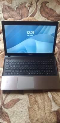 A picture of Asus i5