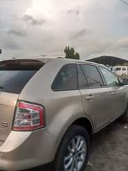 A picture of sharp Ford edge Transmission Automatic Engine working perfectly Gear Ac