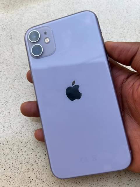 A picture of Iphone 11